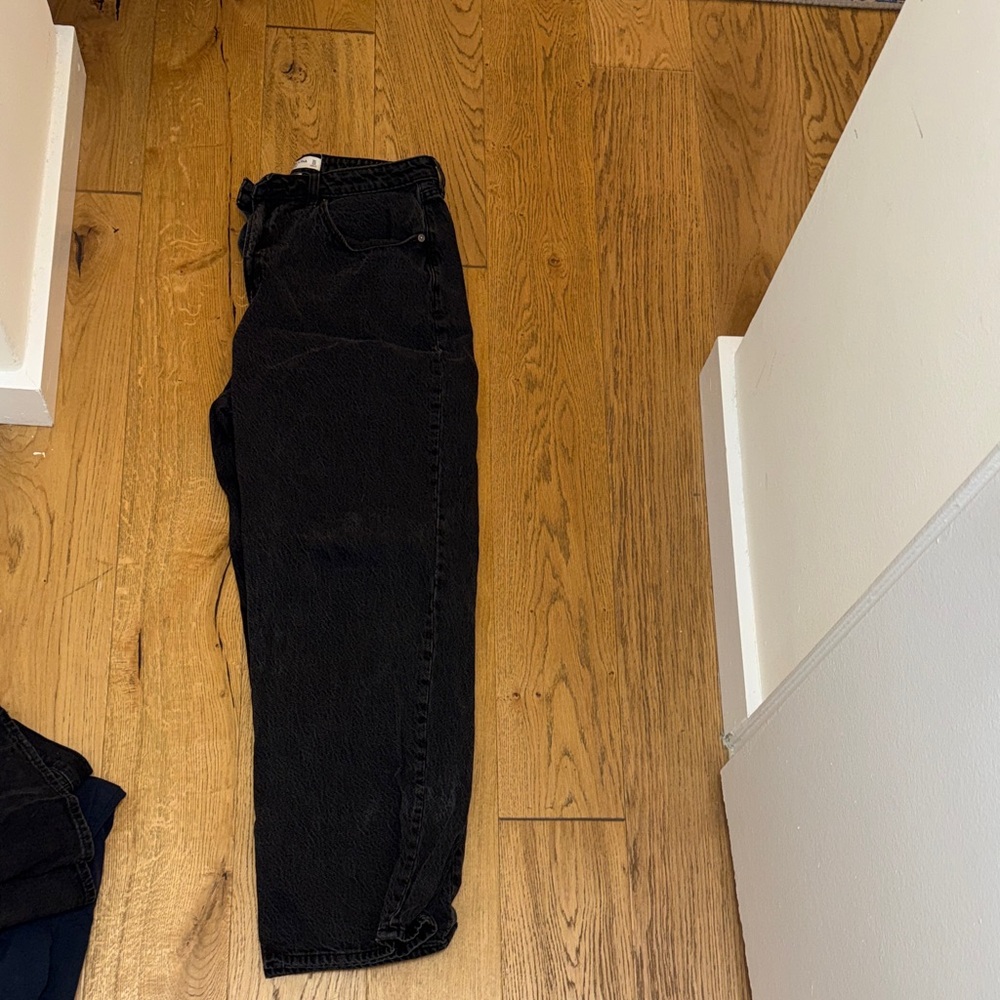 Abercrombie & Fitch Black High Rise Pants